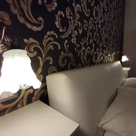 Sami Due - Teatro A 400 Mt - Ortigia A 1500 Mt - Guest house