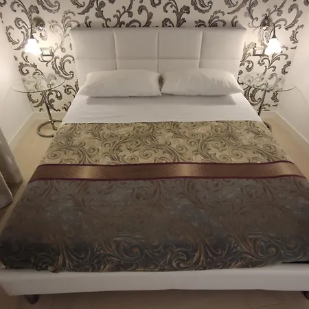 Sami Due - Teatro A 400 Mt - Ortigia A 1500 Mt - Guest house